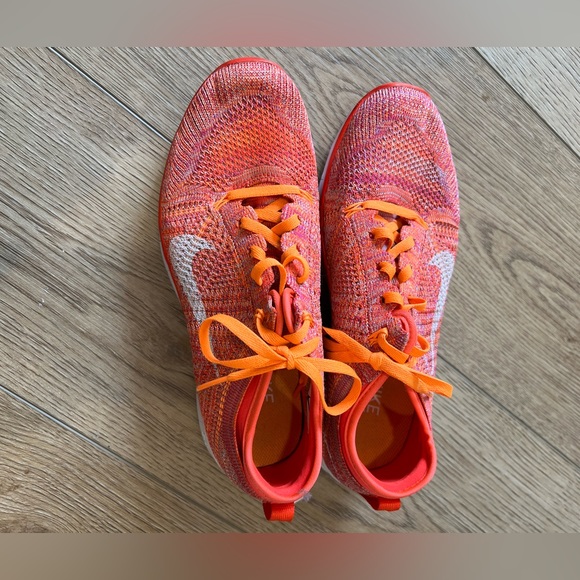 Nike running shoes orange - Picture 1 of 1